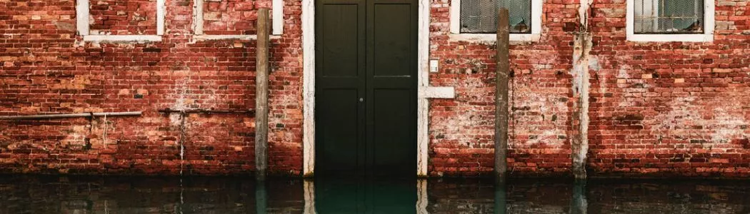 Tenants Underwater: Indiana Court of Appeals Upholds Privity Requirement for Property Damage Claims Against Contractors